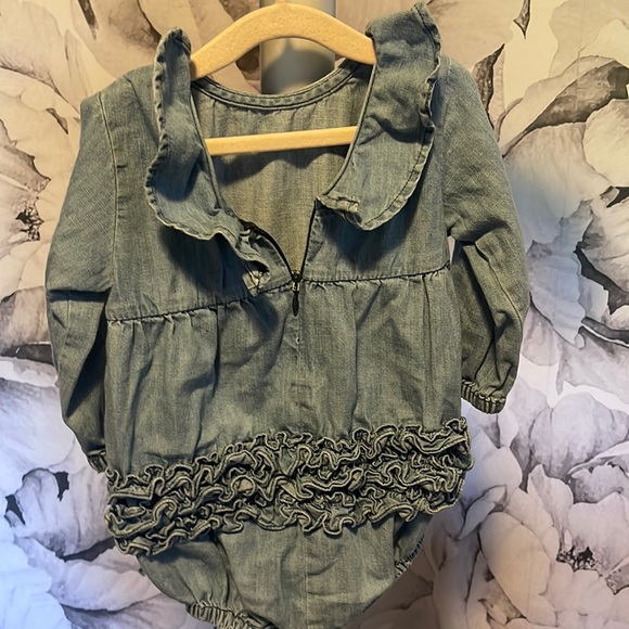 Ruffle Butts Other - RuffleButts denim long sleeve jumper